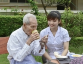 Cách Chăm Sóc Người Bệnh